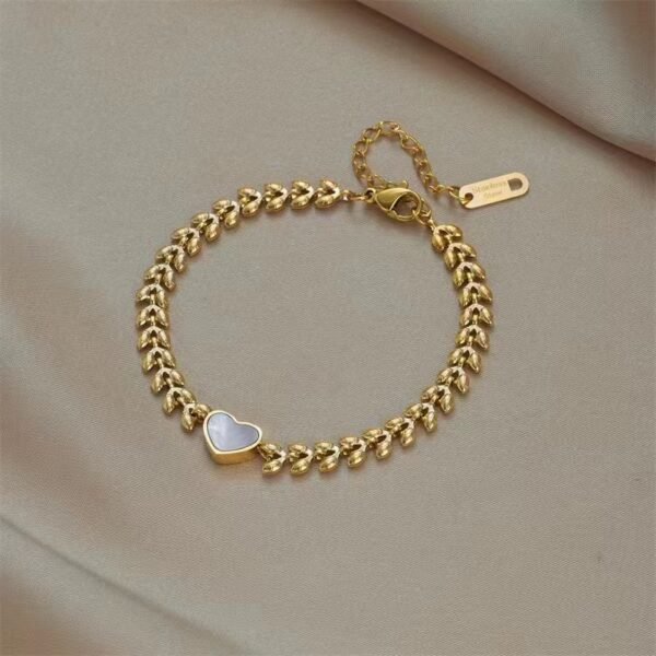 Titanium Steel 18K Gold Fashionable Retro Heart-shaped Shell Wheat Versatile High Sense Temperamental Bracelet Women Bracelets 8