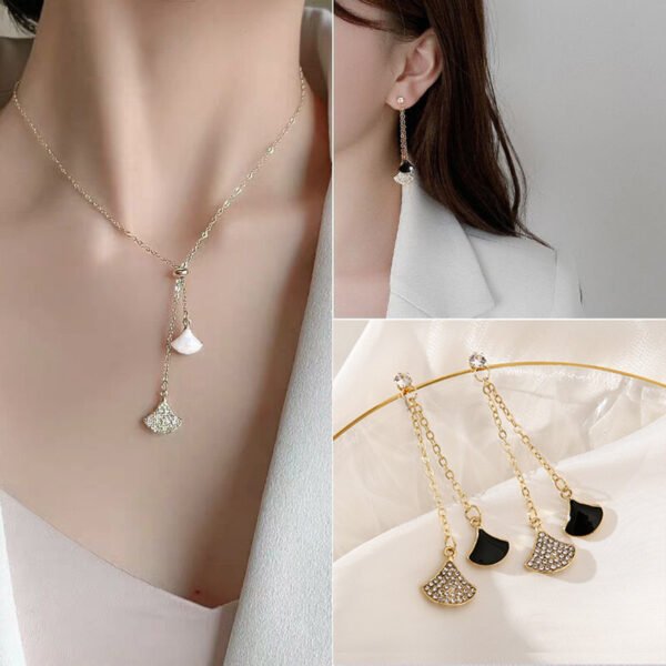 Net red niche design clavicle chain Accessories 5