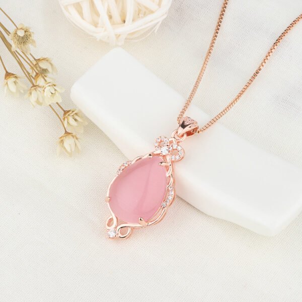 Natural powder crystal hibiscus stone pendant rose gold clavicle chain Accessories 5