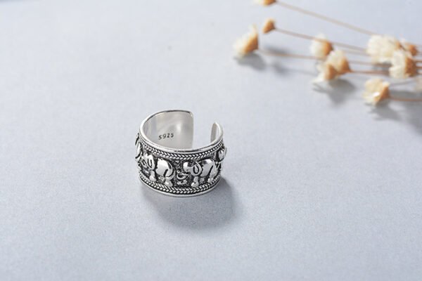 Women’s Wide Face Elephant Vintage Ring Rings 7