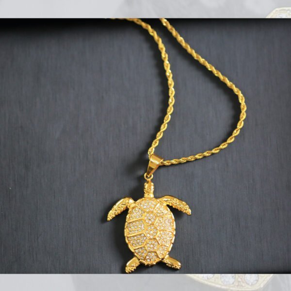 European And American Foreign Trade Gold With Diamonds Animal Turtle Pendant Necklace Male Titanium Steel Hip Hop Accessories Cross-Border E-Commerce Necklaces 3