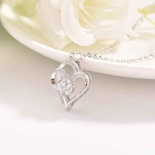 White Gold Double Heart Pendant Necklace Clavicle Pendant Diamond Heart Necklace Necklaces 4