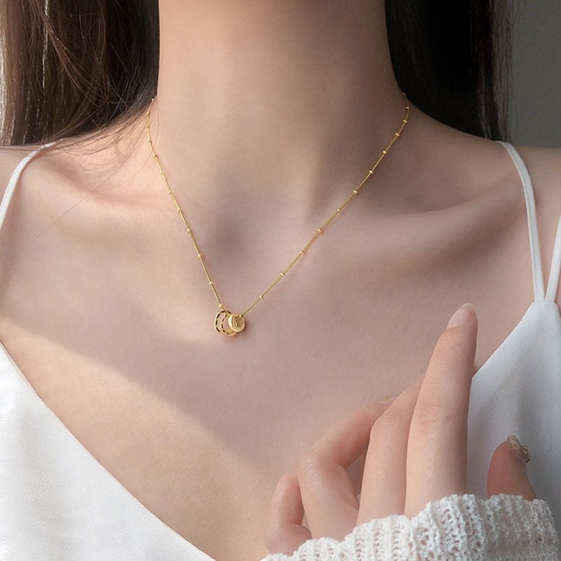 Gold Three-ring Necklace For Your Girlfriend’s Birthday Necklaces 7 Gold Three-ring Necklace For Your Girlfriend’s Birthday Necklaces 7
