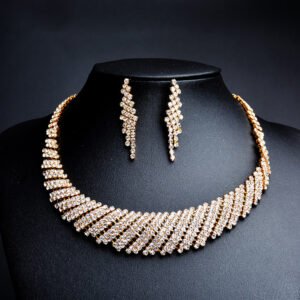 Bridal jewelry European and American 18k gold rhinestone necklace Necklaces