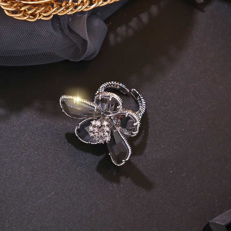 Zircon petal adjustable ring Rings 4