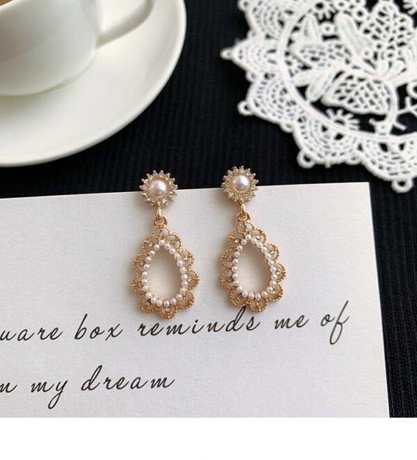 Hollow Water Drop Earrings with Pearl and Diamonds Earrings 7
