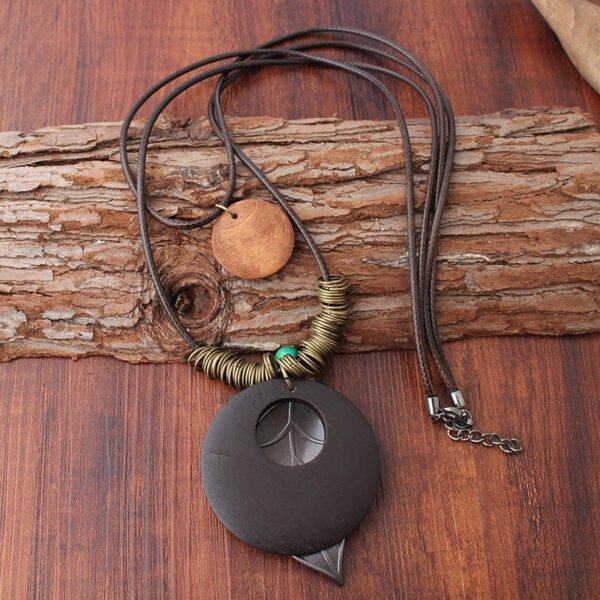 Personalized Pattern Leaf Pendant Long T-Shirt Chain Accessories 4
