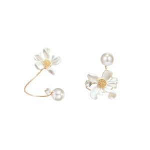 Asymmetrical white flower pearl earrings Earrings