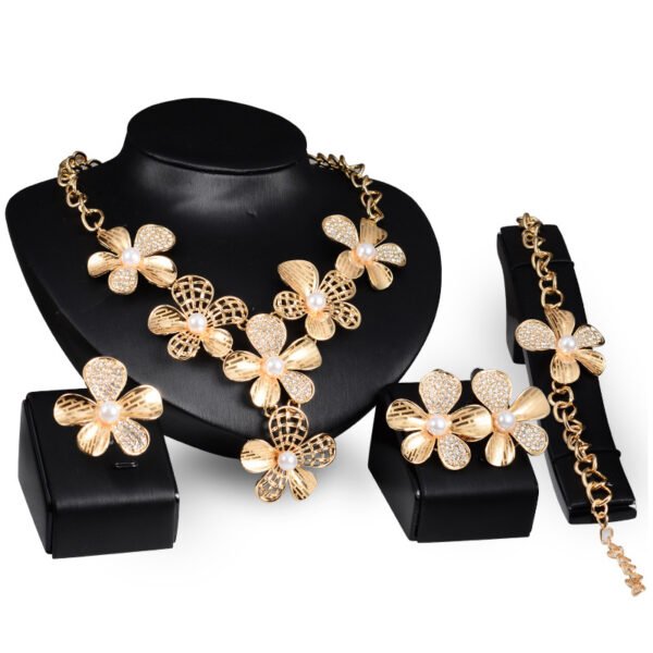 Gold Jewelry Exaggerated Alloy Four-piece Set Earrings 3