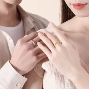 One Leaf Knows The Autumn Couple’s Ring. The Design Is Fashionable And Luxurious. 925 Silver Plated Ring For Men And Women Rings One Leaf Knows The Autumn Couple’s Ring. The Design Is Fashionable And Luxurious. 925 Silver Plated Ring For Men And Women Rings