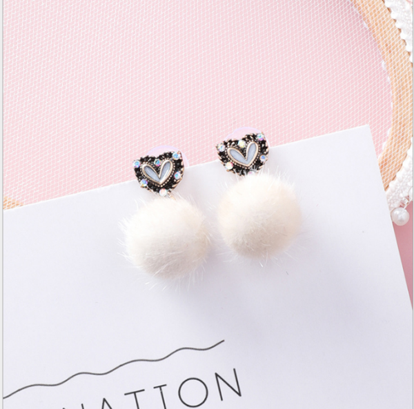Winter new sweet temperament cute heart-shaped hair ball earrings personalized diamond love earrings earrings 925 silver needle Earrings 7