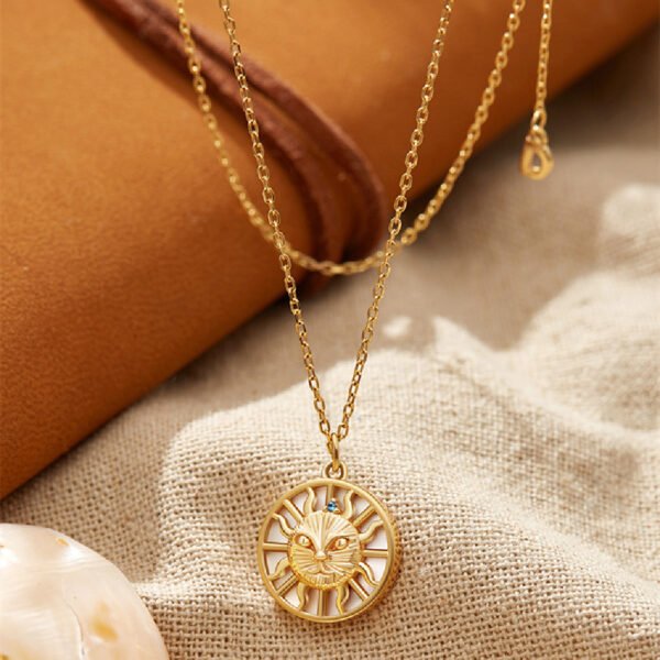 Silver And Gold Coin Clavicle Chain Accessories 4