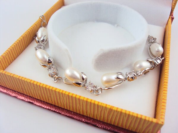 Freshwater pearl bracelet Necklaces 6