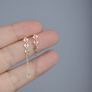 Exquisite commuter earrings with diamond hollow tassel chain Earrings Exquisite commuter earrings with diamond hollow tassel chain Earrings