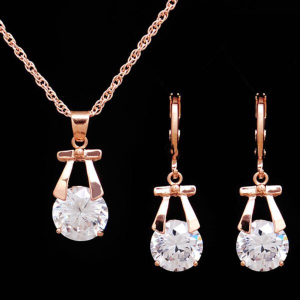 2021, Europe and America new jewelry, crystal earrings, jewelry set, Korean version of the bride necklace, gold-plated butterfly pendant Earrings 3