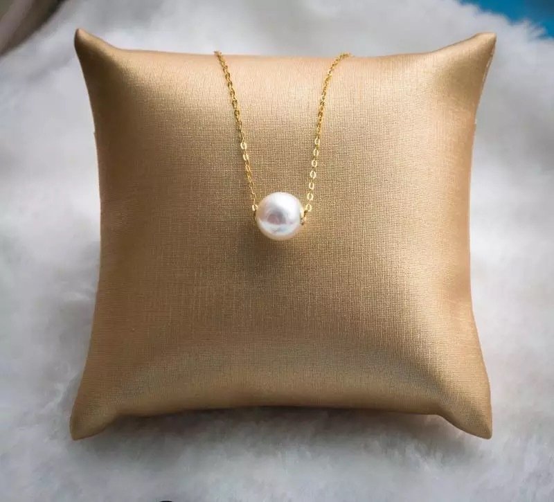 Road pass 18 K gold Akoya natural seawater pearl pendant necklace, clavicle containing 18K gold chain factory direct sales Necklaces 5 Road pass 18 K gold Akoya natural seawater pearl pendant necklace, clavicle containing 18K gold chain factory direct sales Necklaces 5