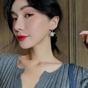 Light Luxury Bowknot Women’s Pearl Stud Earrings Earrings