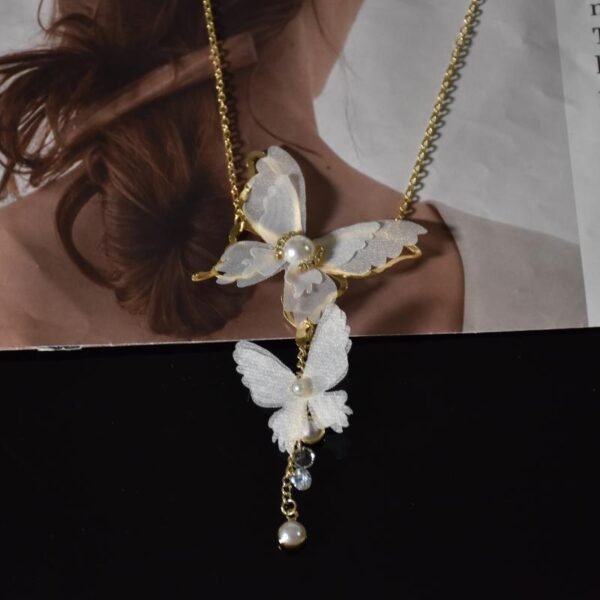 Fashionable Personality Pearl Diamond Lace Butterfly Necklace Necklaces 7