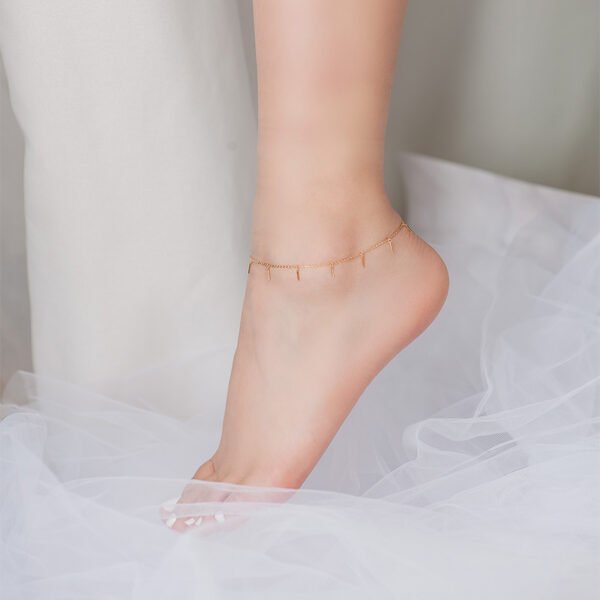 Simple And Colorless Small Strip Colored Gold Feet Chain Accessories 5
