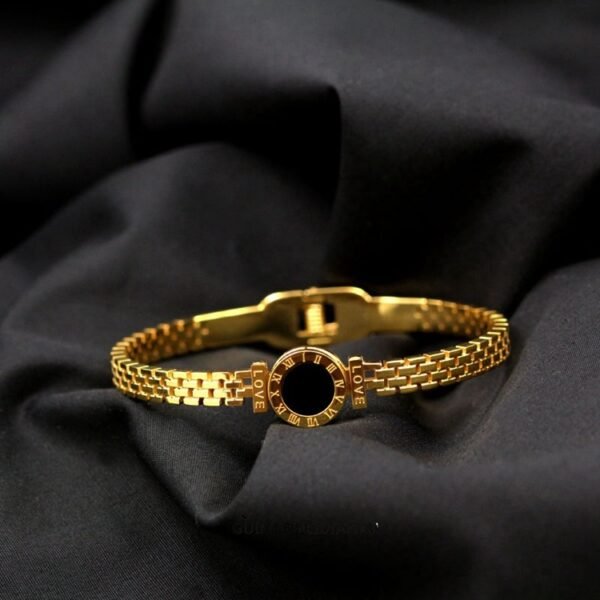 Fashion Gold Disc Love Letter Bracelet For Women Simple And Versatile Bracelets 3
