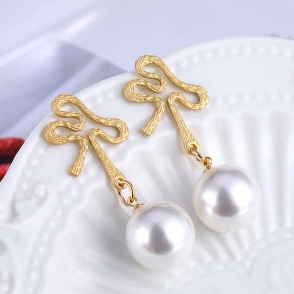 New Fashion Simple Hollow Pearl Women’s Earrings Earrings 6