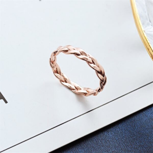 Fashion Simple Retro Winding Twist Ring Women Rings 6