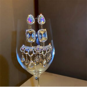 Drop Shaped Crystal Full Of Diamond Temperament Long Earrings Atmospheric Earrings Earrings Drop Shaped Crystal Full Of Diamond Temperament Long Earrings Atmospheric Earrings Earrings