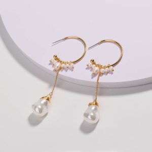 Temperament Long Tassel Pearl Personality c-shaped Metal Natural Small Pearl earring girl Earrings