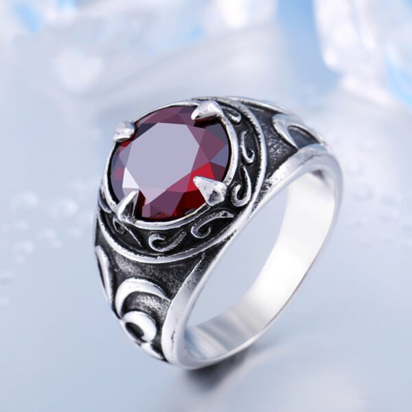 Vintage Hand Jewelry Stainless Steel Inlaid Sapphire Carved Men’s Ring Personalized Titanium Steel Ring Rings 7