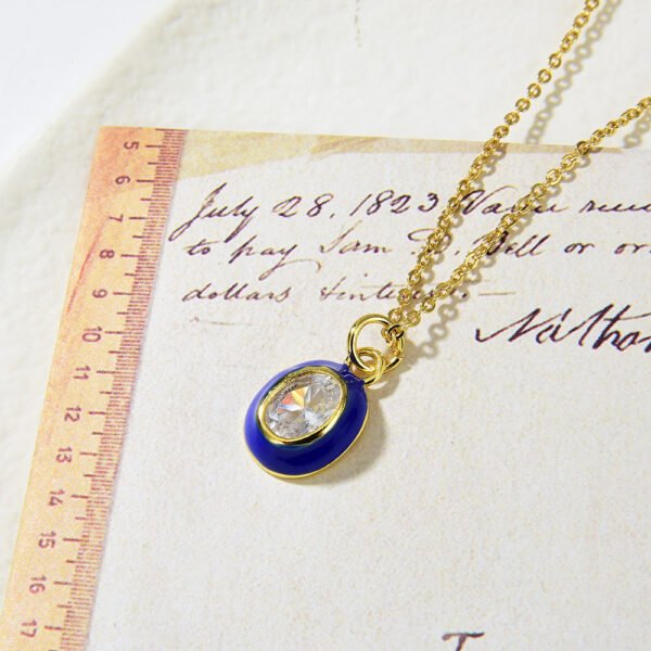 Women’s Fashion Geometry Pattern Oval Copper Micro Inlaid Zircon Gold Pendant Necklace Necklaces 3