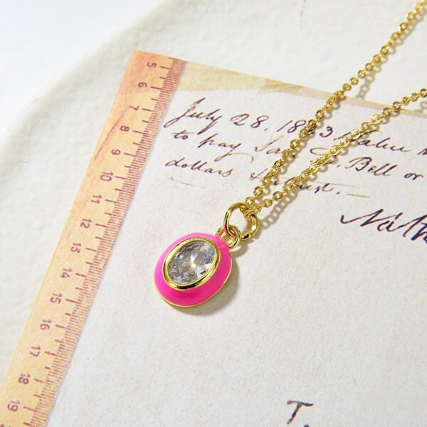 Women’s Fashion Geometry Pattern Oval Copper Micro Inlaid Zircon Gold Pendant Necklace Necklaces 5
