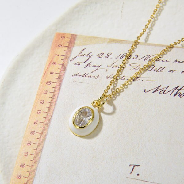Women’s Fashion Geometry Pattern Oval Copper Micro Inlaid Zircon Gold Pendant Necklace Necklaces 6