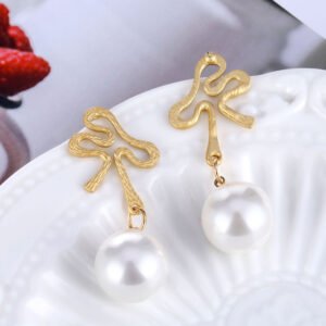 New Fashion Simple Hollow Pearl Women’s Earrings Earrings