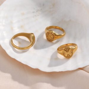 European And American Popular Vintage Pattern Carved Ring Rings European And American Popular Vintage Pattern Carved Ring Rings