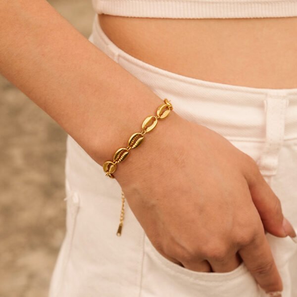 Women’s 18K Gold Hollow Shell Non-fading Bracelet Bracelets 8