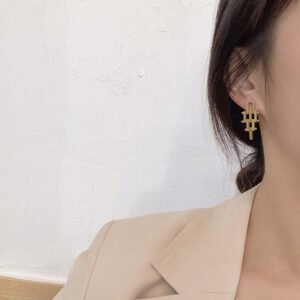 Fashion Simple Women’s Alloy Smooth Earrings Earrings