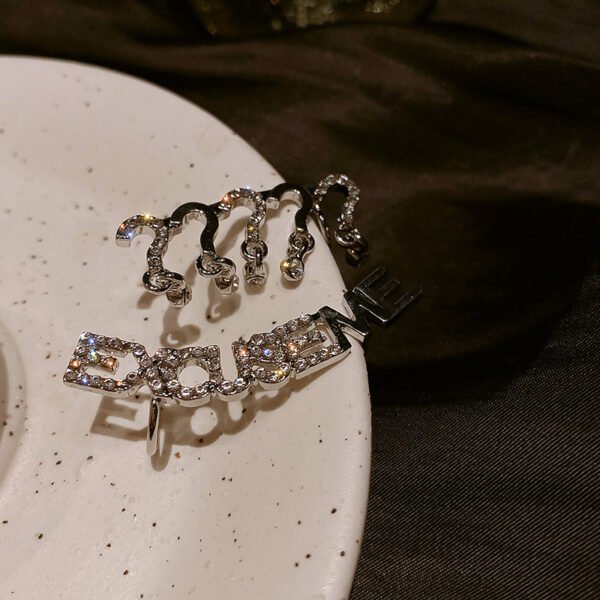 Asymmetrical Question Mark Ear Clip With Silver Needle And Diamond Earrings 7