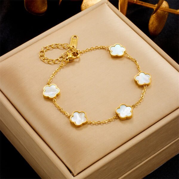 Small Fresh And Lovely Green Drop Gum Flower Gold Bracelet Jewelry Bracelets 8