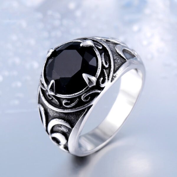 Vintage Hand Jewelry Stainless Steel Inlaid Sapphire Carved Men’s Ring Personalized Titanium Steel Ring Rings 6