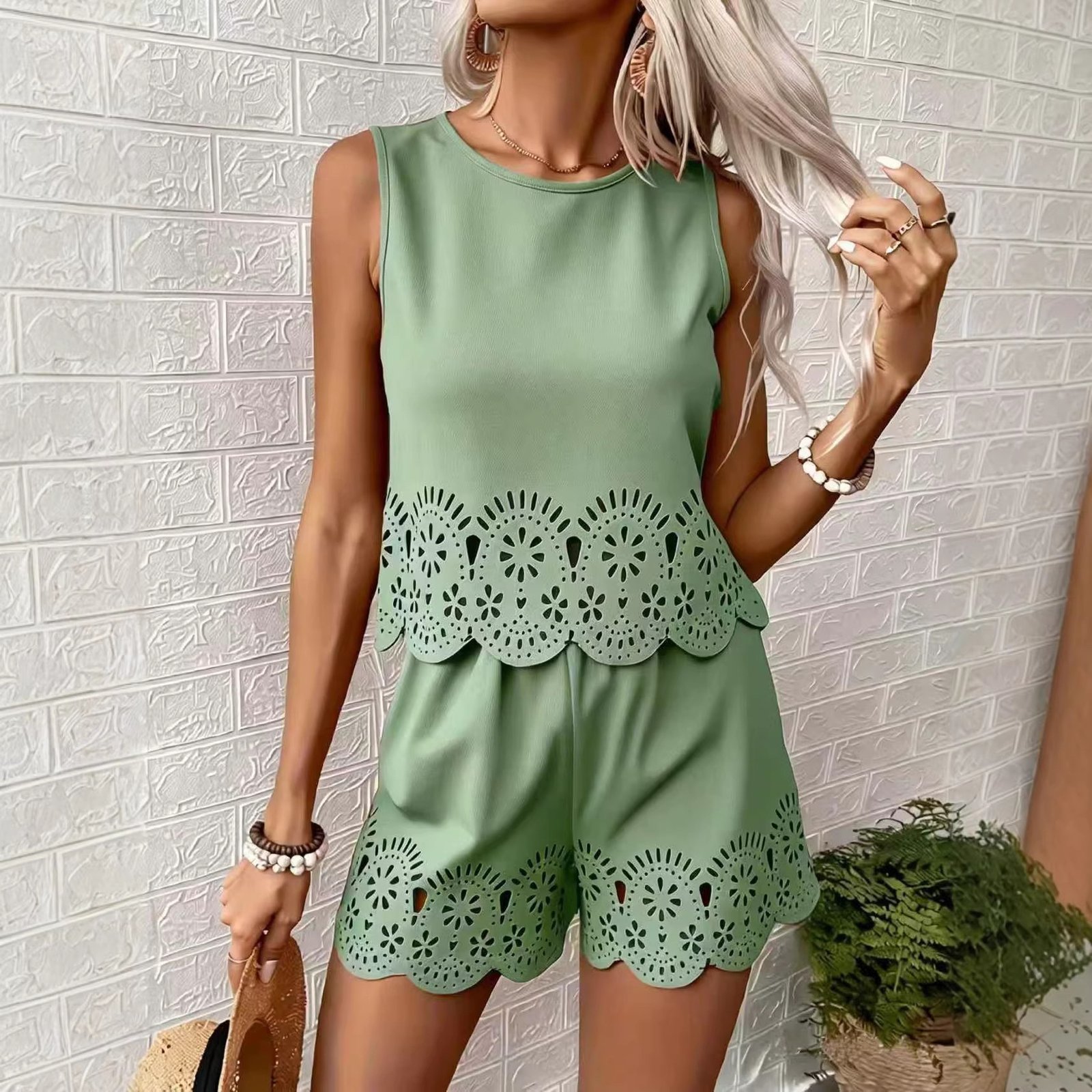 Elegant Hollow-Out Jewelry Set 6 Elegant Hollow-Out Jewelry Set 6