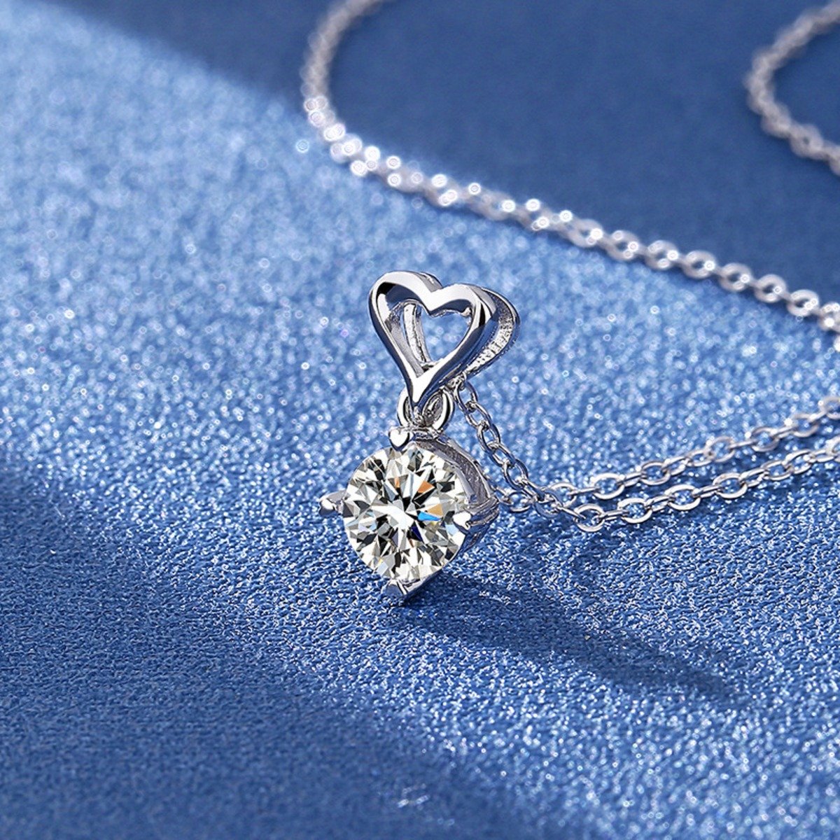 Moissanite Heart Necklace – 925 Sterling Silver Pendant, 1 Carat 1 moissanite heart necklace – pendant on display